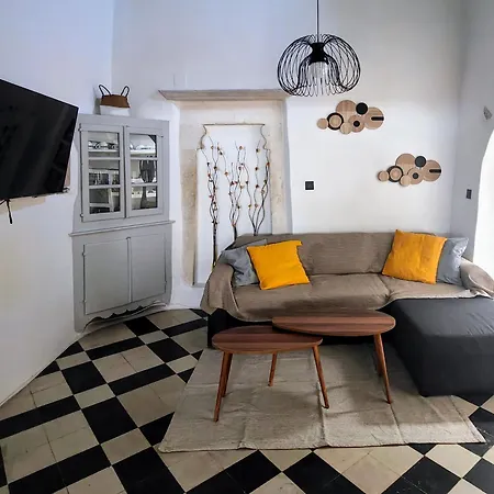 Frida' S Mansion *